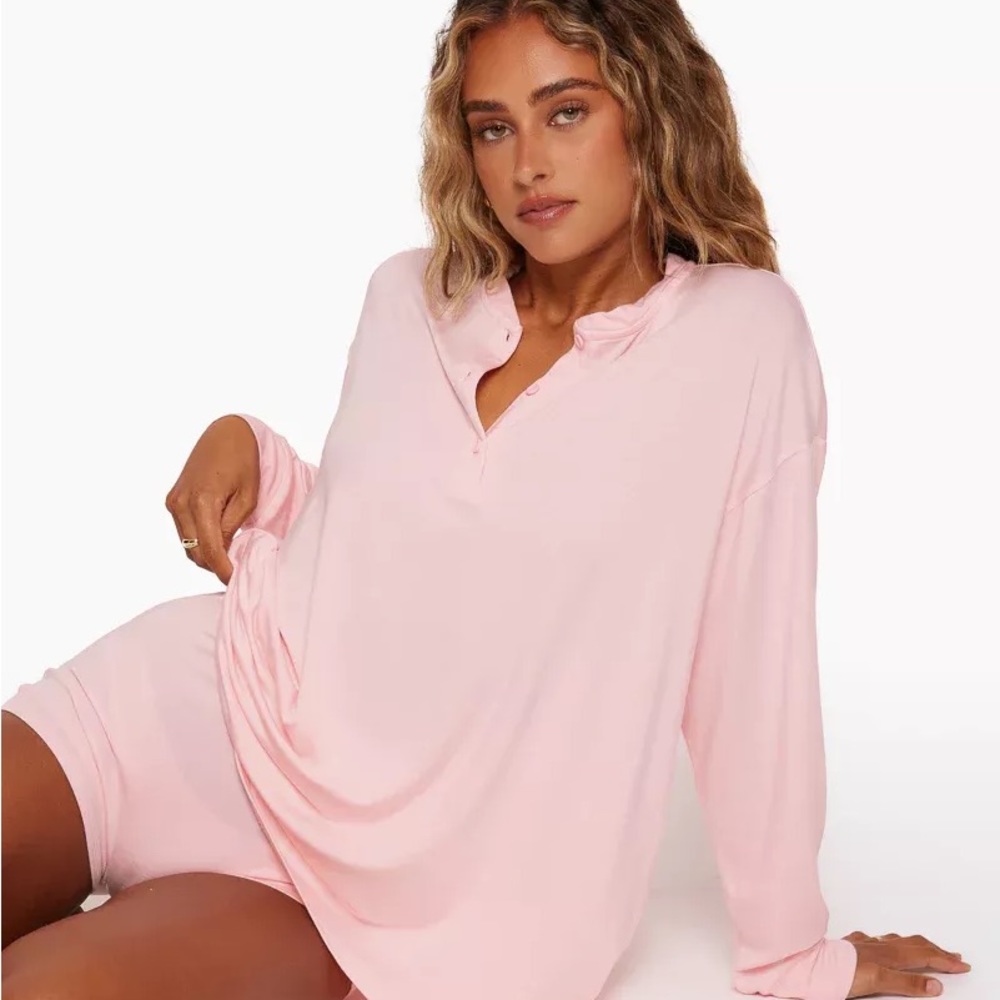 SET Active SET Sleep Oversized Henley in Fling